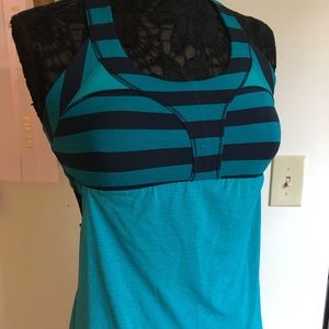 Lululemon tank